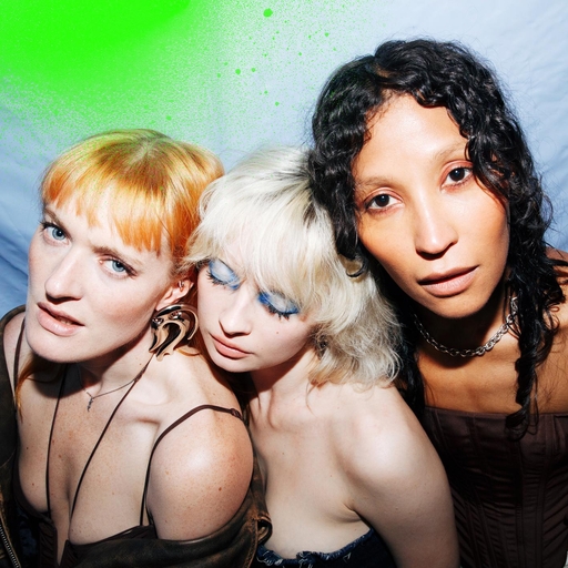 巨大乳房挤奶护士
